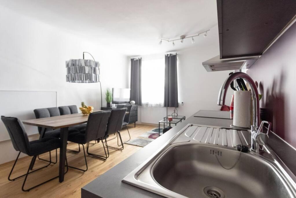 New Shalalaliving Vienna - Lovely Family Home Near Schoenbrunn - Pg Bagian luar foto